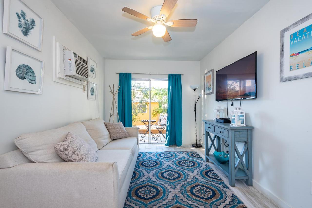 Modern Riverview Apartments フォート・ローダーデール エクステリア 写真