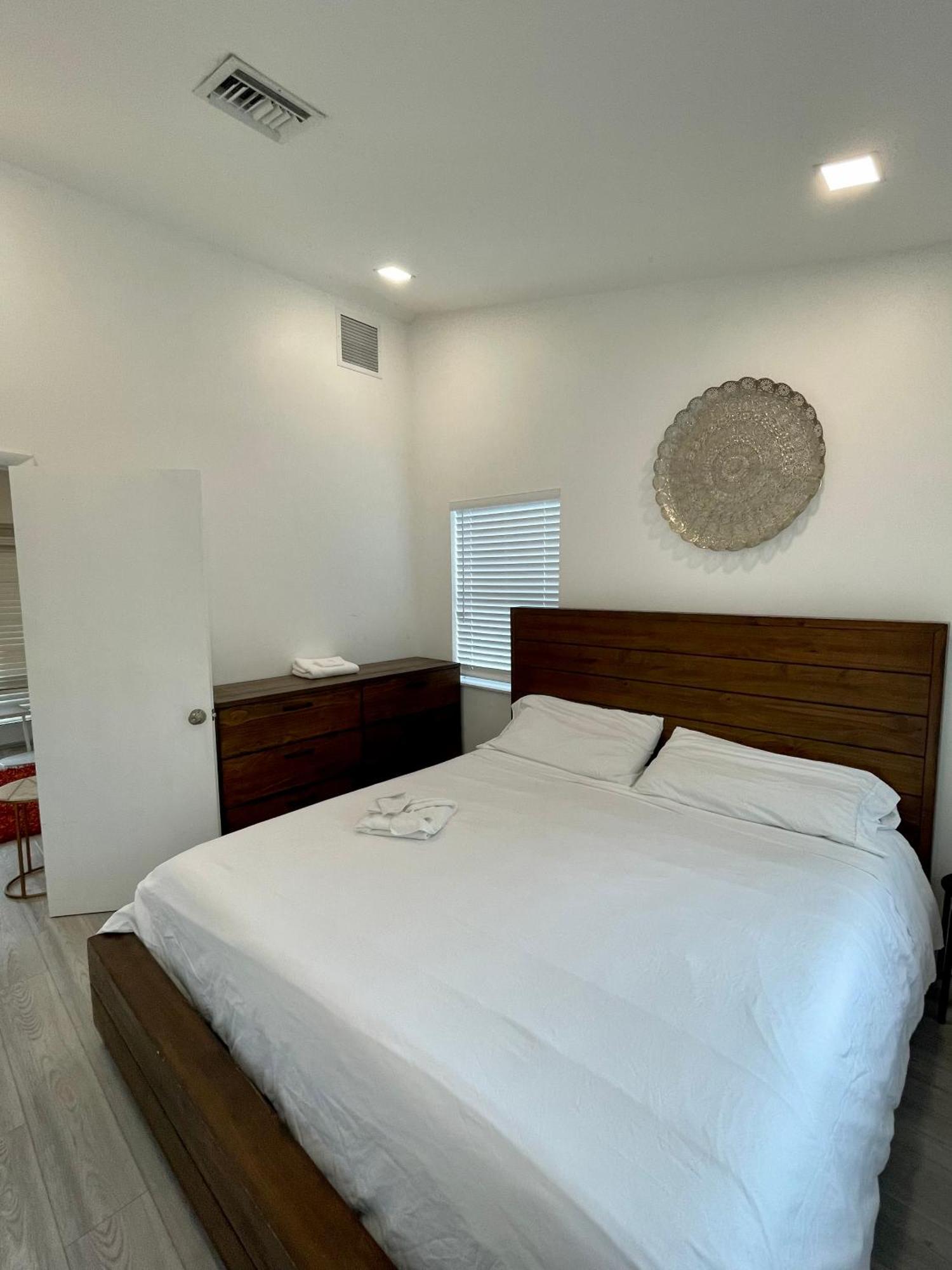 Modern Riverview Apartments フォート・ローダーデール エクステリア 写真