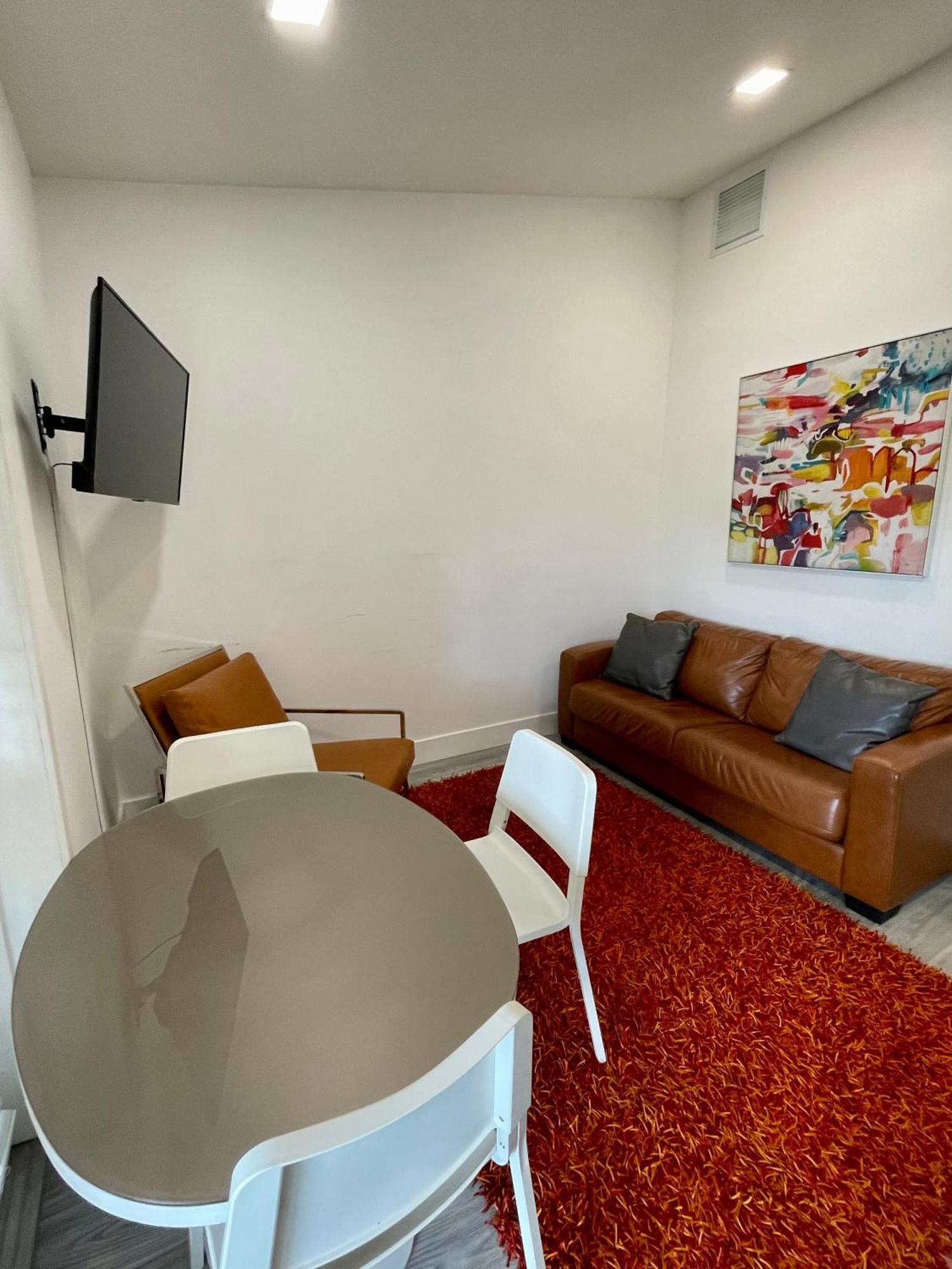 Modern Riverview Apartments フォート・ローダーデール エクステリア 写真